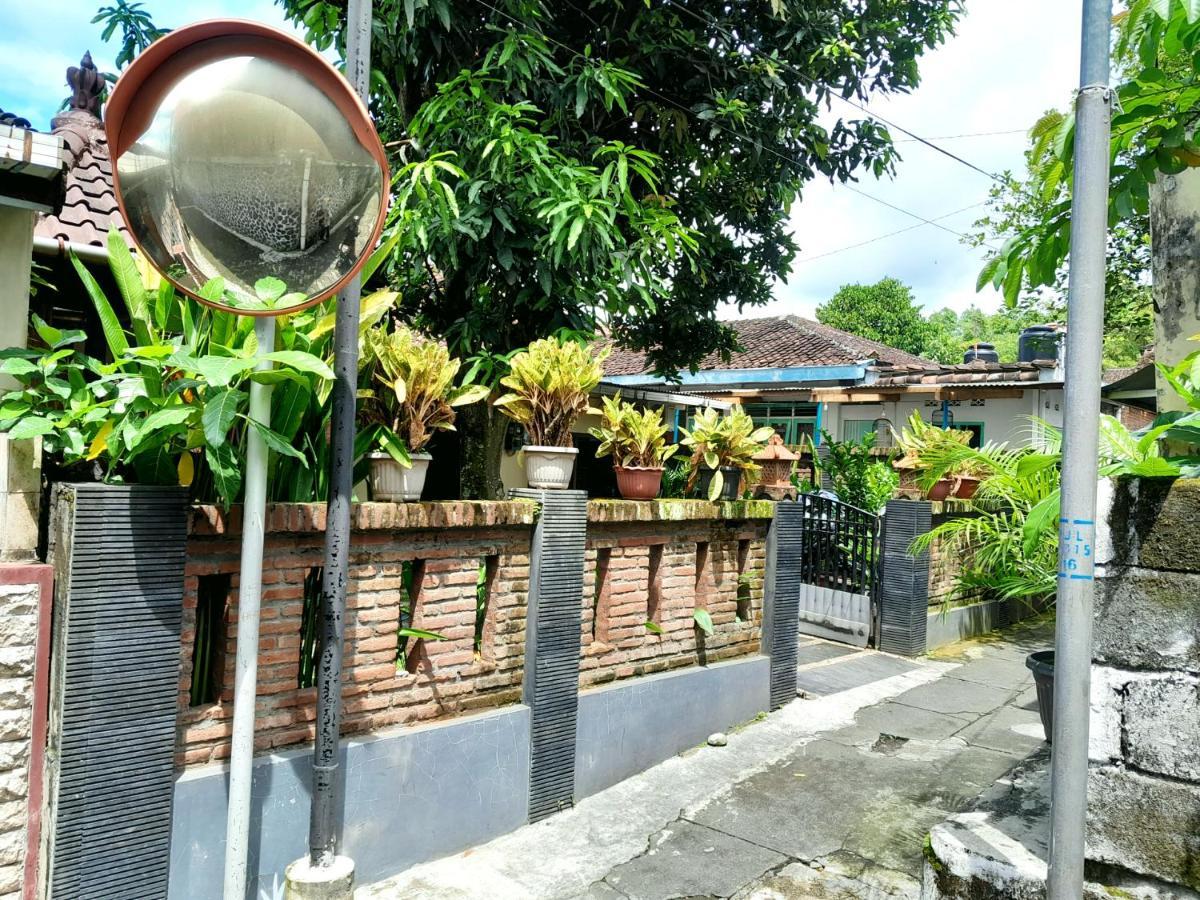 Ngampilan Backpacker Hostel Yogyakarta Exterior photo
